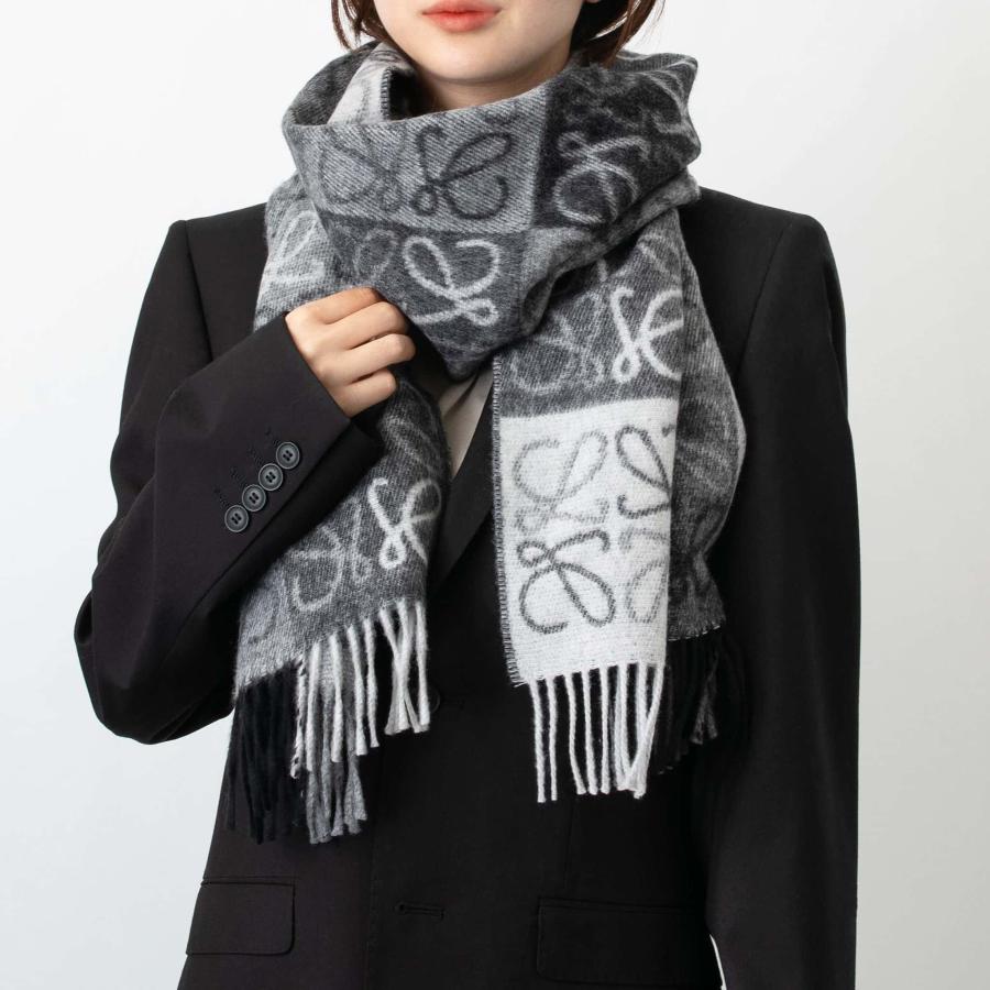 LOEWE ロエベ マフラー ANAGRAM SCARF リバーシブル チェッカー LOEWE ロエベ マフラー ANAGRAM SCARF リバーシブル チェッカー