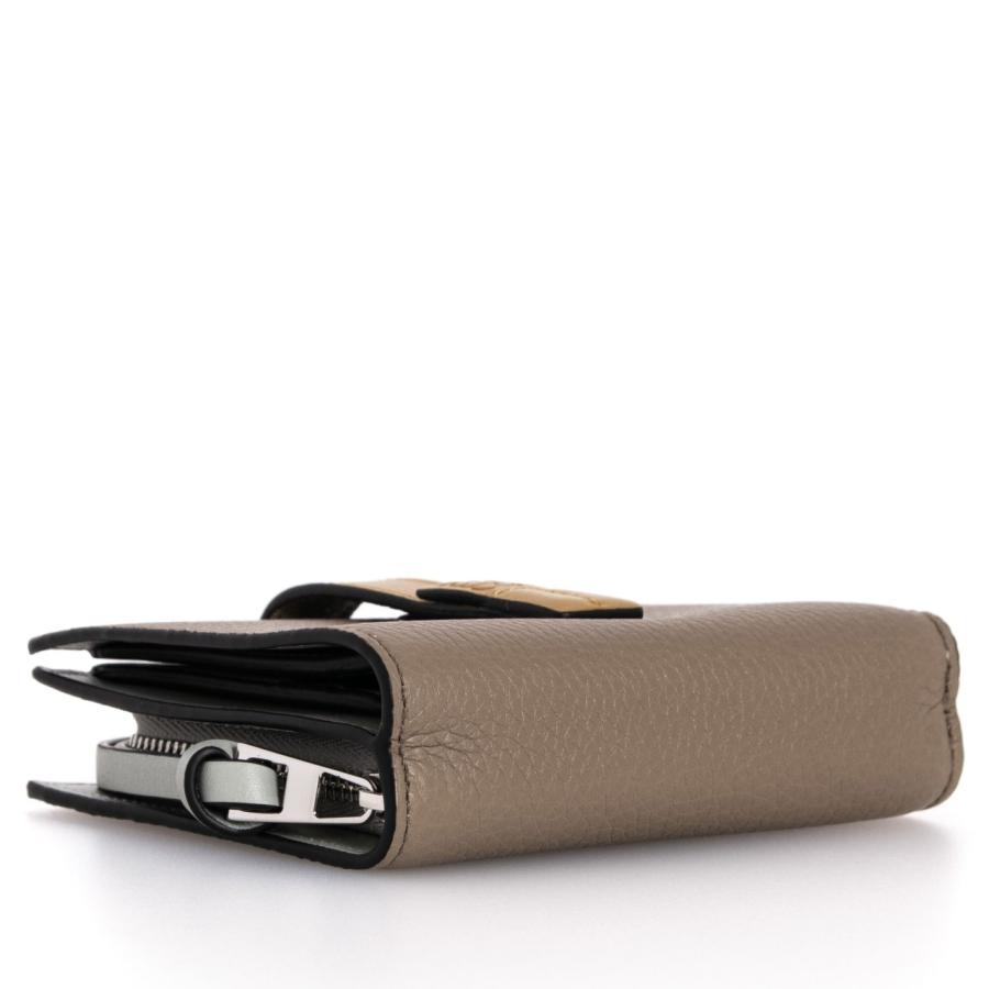 LOEWE ロエベ 財布 レディース 二つ折り財布 グリーン SOFT LOEWE ロエベ 財布 レディース 二つ折り財布 グリーン SOFT