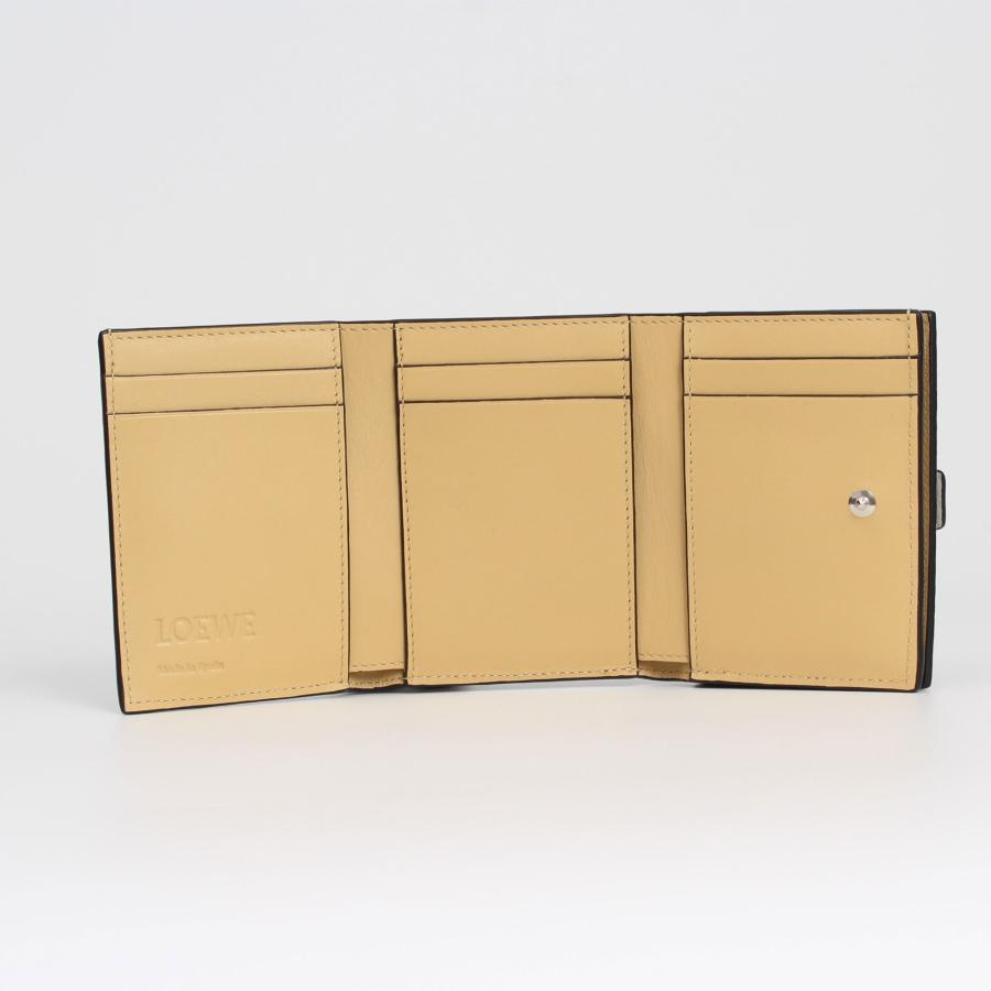 赤字価格　LOEWE　新品　 三折り財布 赤字価格 LOEWE 新品 三折り財布 LOEWE ロエベ 3つ折り財布 小銭