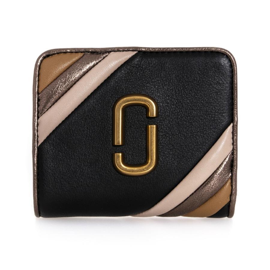 うのにもお得な情報満載！ MARC JACOBS 二つ折り財布 ブラック レッド