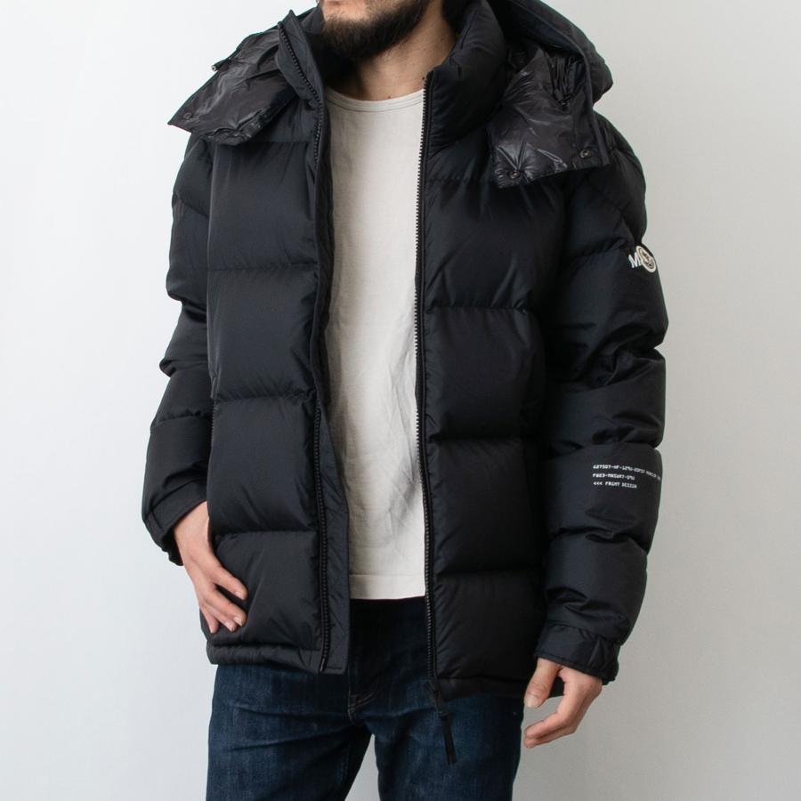 MONCLER モンクレール メンズ レディース ダウンジャケット MONCLER モンクレール メンズ レディース ダウンジャケット