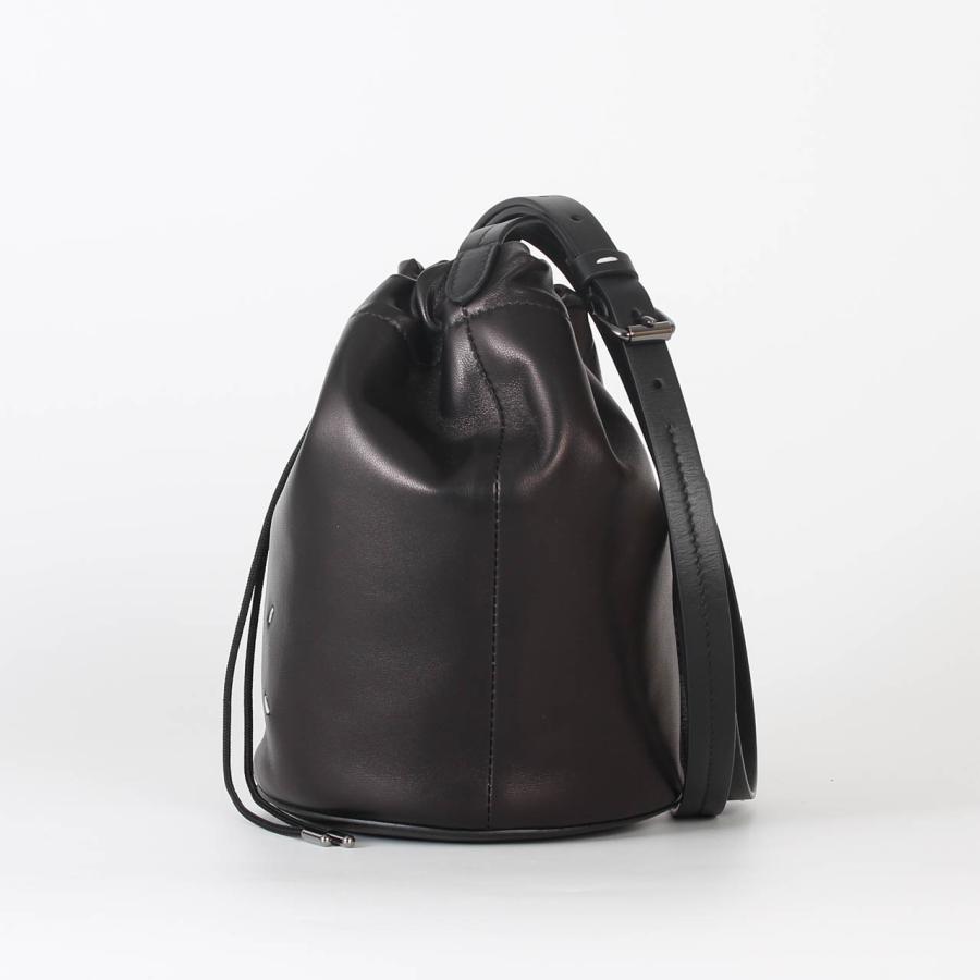 Maison Margiela メゾンマルジェラ 4ステッチ ボディバッグ 黒 メゾン マルジェラ 4ステッチ 四つタグ ウエストポーチ ボディバッグ