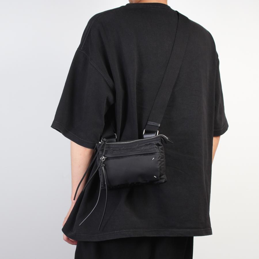 【美品】Maison Margiela メゾンマルジェラ カメラバッグ 黒 Maison Margiela（メゾンマルジェラ） バッグ ショルダーバッグ ZIP