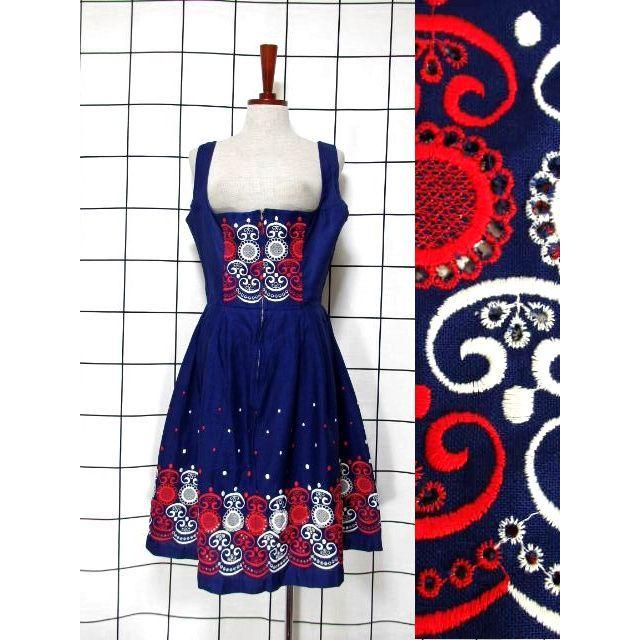 ディアンドル ドイツ民族衣装 フォークダンス オクトーバーフェスト オクトーバーフェスト 花刺繍 明るめネイビー レッド ノースリーブは ホワイト ファッション フロントジッパー ノースリーブ 6791 6791 古着屋チエルアルコ