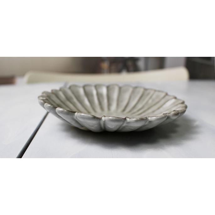輪花皿 小皿 15〜16cm グレー 灰色 マット 取り皿 冷奴 付け出し 京焼