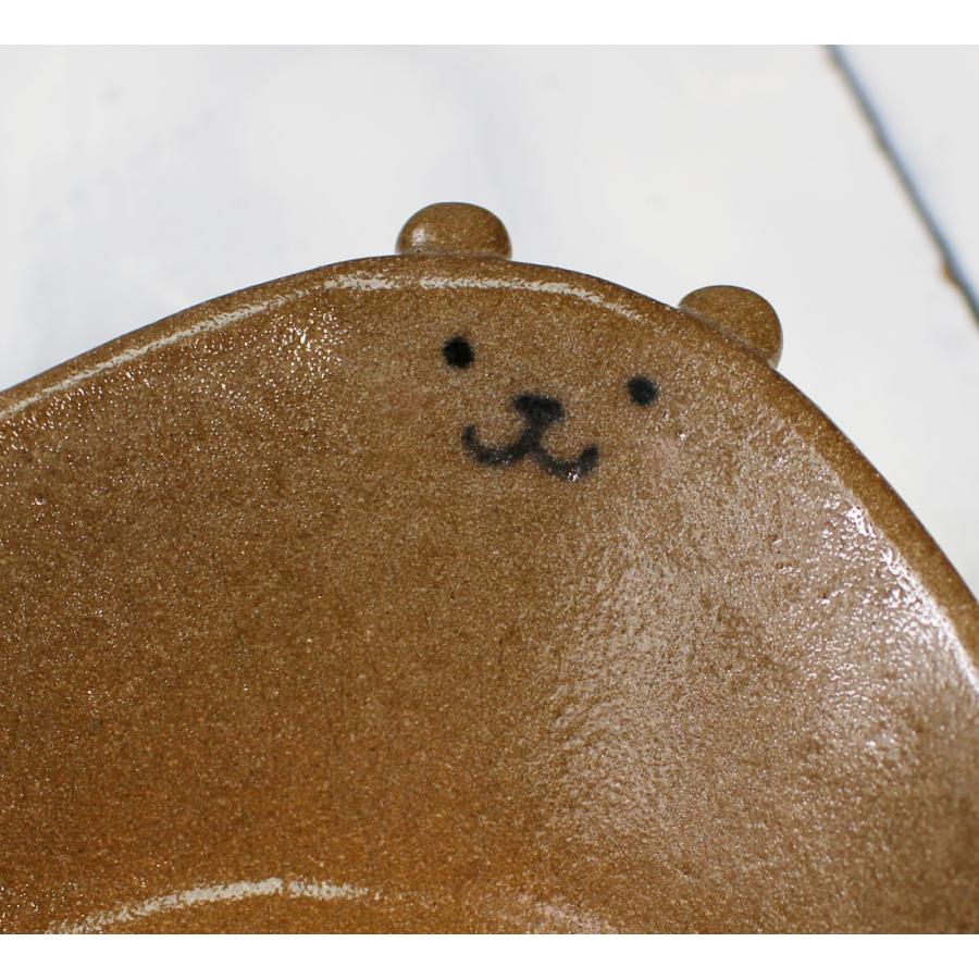 クマさんの絵皿/茶色/作家物の可愛い子供用の小さい皿/ケーキ デザート