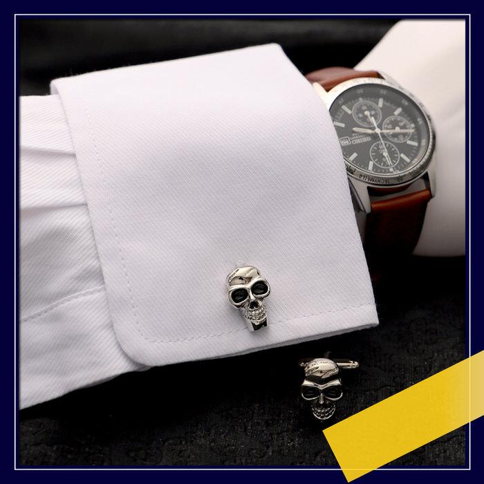 ドクロ スカル 骸骨 どくろ カフス シルバー 銀 ブラック 黒  カフリンクス カフスボタン メンズ カフリンクス モード カフスリンクス ロック カフス 男 パンク |  | 02