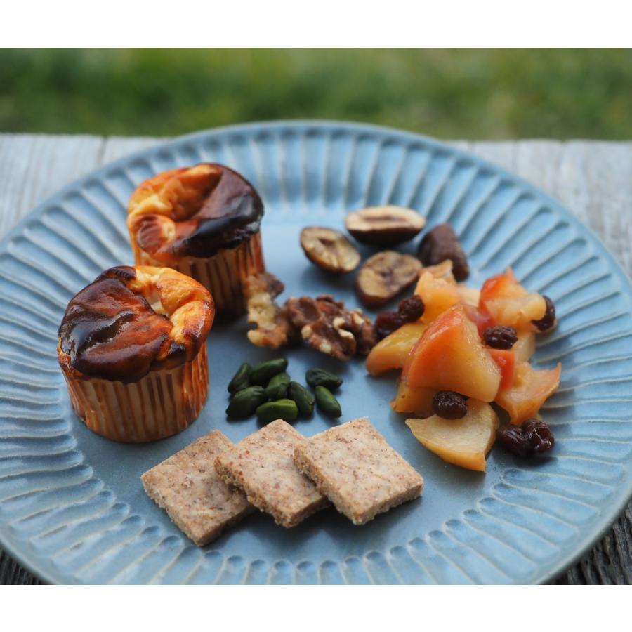 直営店 ひらひらの器 ラウンドプレートＬ 日本製 美濃焼 陶器 パンとごはんと... 菱沼未央さん  M044 | CHIPS | 12