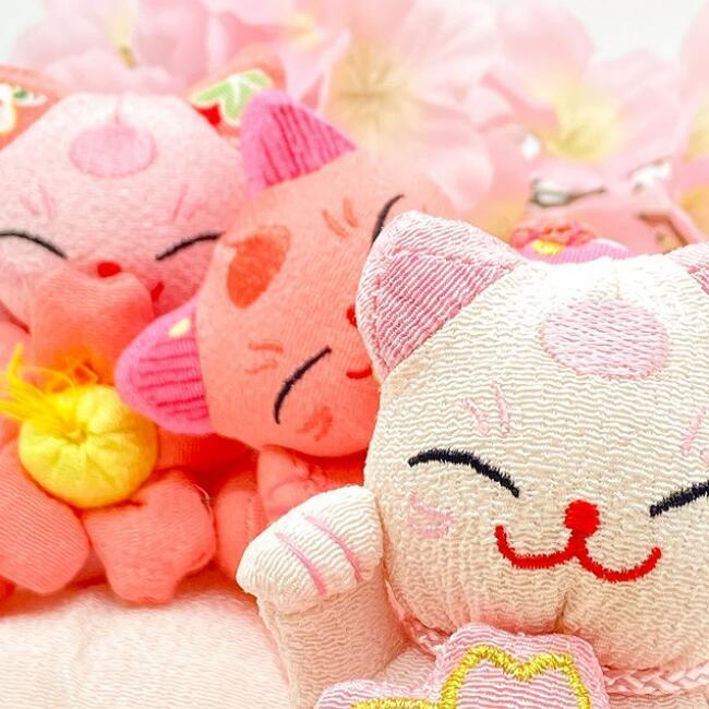ぬいぐるみ かわいい 猫 桜 桜の招き猫 マスコット 座布団付き 桜 