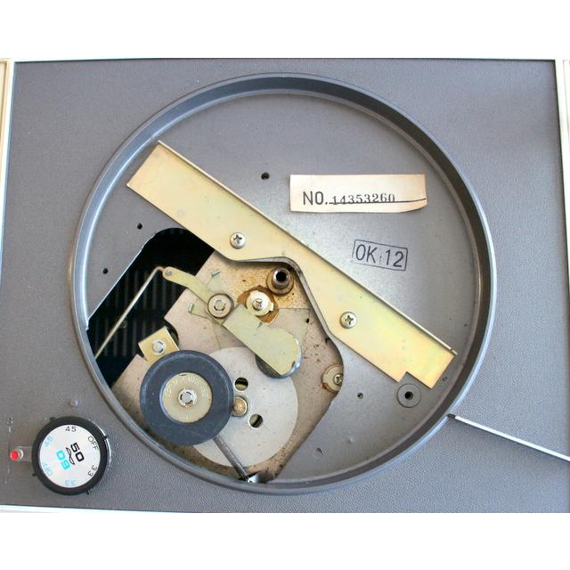 Victor(オーディオ) 473/中古・蓋が壊れている・針が曲がって Victor(オーディオ) 473/中古・蓋が壊れている・針が曲がって