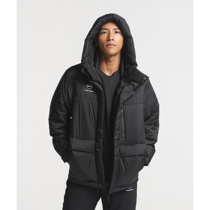 DESCENTE（デサント） ナイロン ダウンジャケット DMMWJC44 メンズ