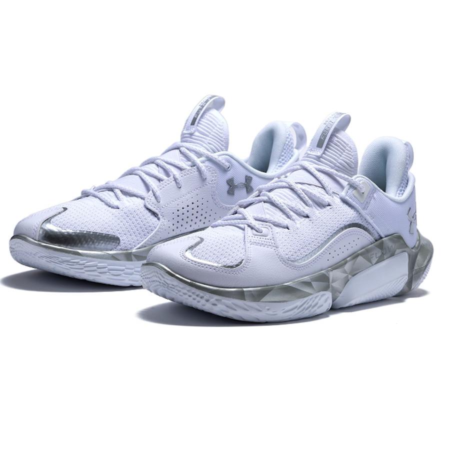 Fourteen UNDER ARMOUR プロ仕様　未使用品 UNDER ARMOUR（アンダーアーマー） UAフロー フューチャーX 3 VVS
