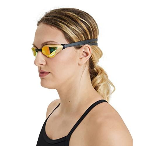 アリーナコブラコアスイムゴーグル男女用、イエロー/チョコ/銅、スワイプアンチフォグミラー (NEW) アリーナコブラコアスイムゴーグル男女用 イエロー/チョコ/銅 スワイプアンチフォグミラー NEW