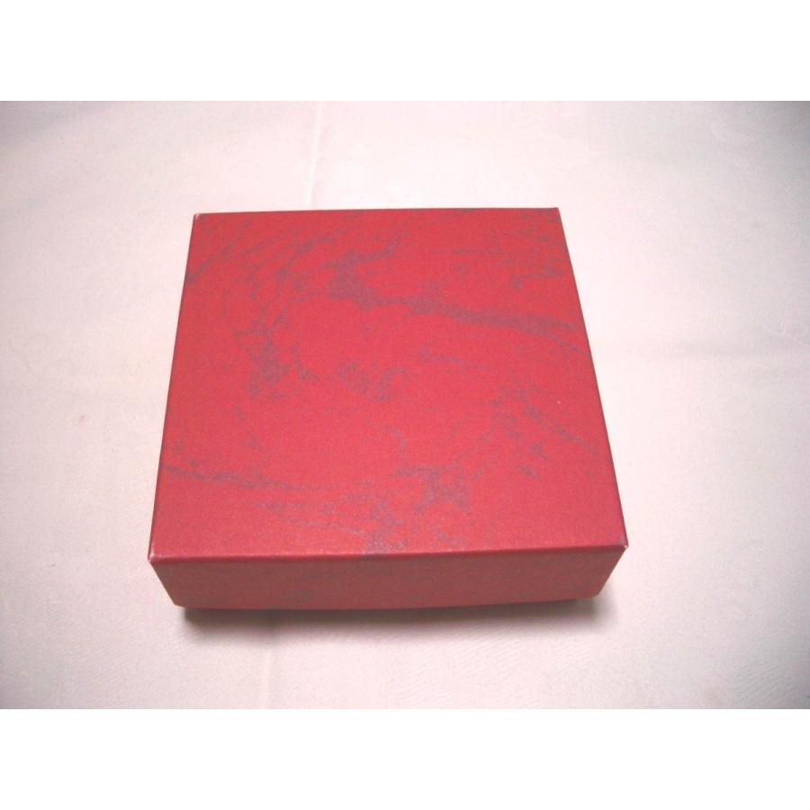 今月のホワイトチョコレートパイ　ゴーダトリュフ（４個入） |  | 01