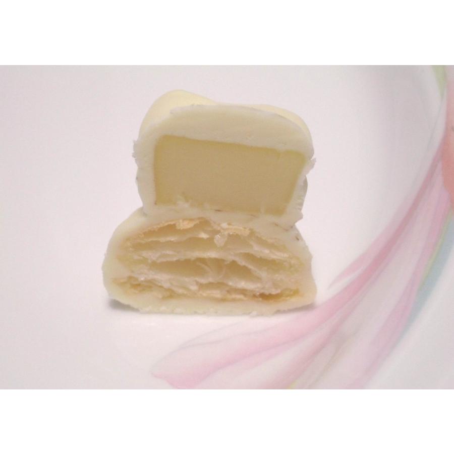 今月のホワイトチョコレートパイ　ゴーダトリュフ（４個入） |  | 02