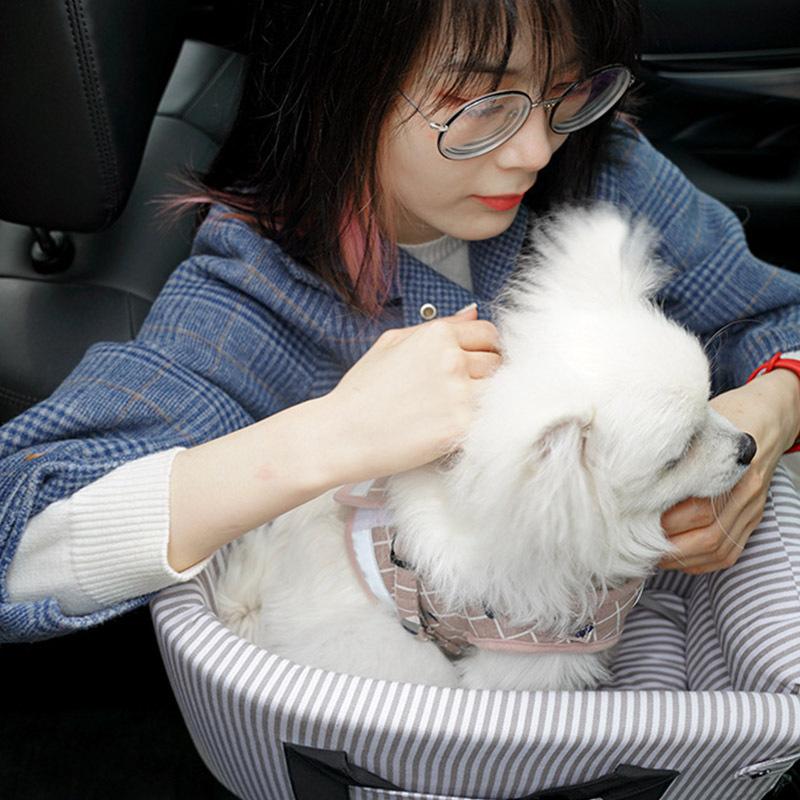 ドライブボックス 中 小型犬猫ドライブ用品 ドライブシート 肘掛け ペット用安全シート ドライブベッド 店内全品対象 お出かけ 車載クッション カーベッド アームレスト