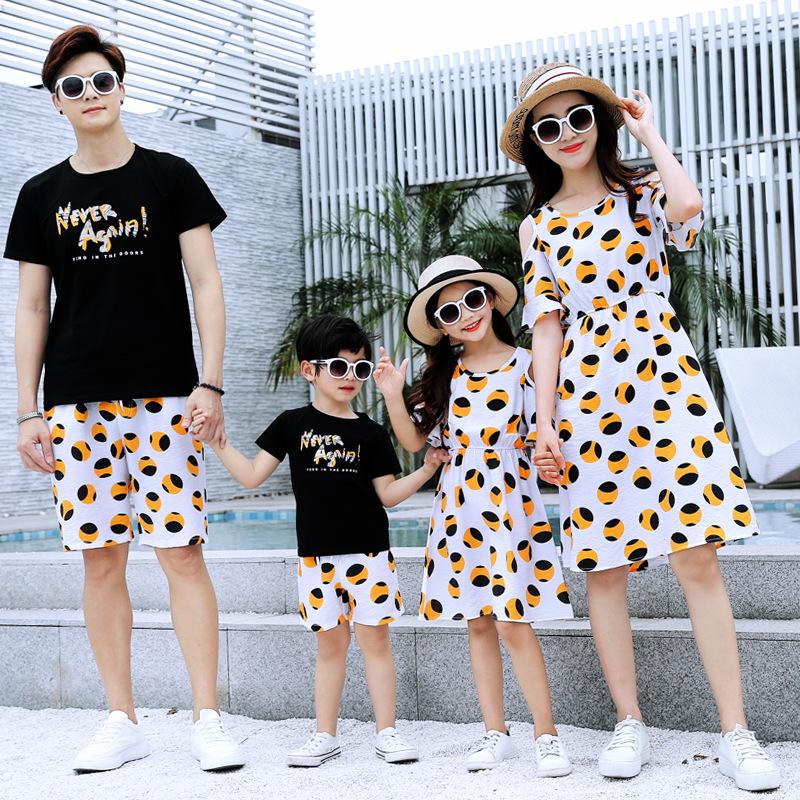 家族服 ペアルックセット ペアルック カップル おしゃれ 半袖 ｔシャツ パンツ ワンピース お揃い ご夫婦 ペア 親子服 夏 カジュアル ビーチ 海 旅行 遊び Q1 Chocooto 通販 Yahoo ショッピング