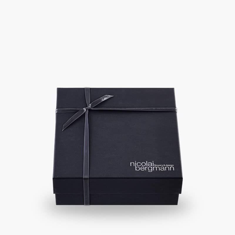 （新品,未開封） [Nicolai Bergmann ニコライバーグマン] プリザーブド フラワー ボックス ROYAL HUE ロイヤル ヒュー バラ アジサイ 薔? 【7909155530】(27729円)