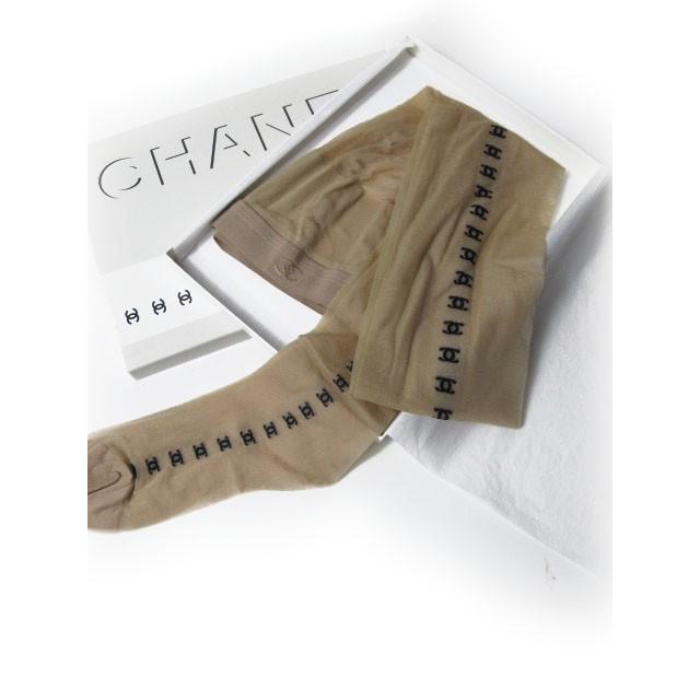 人気のファッションブランド Chanel シャネル 新品 シャネルマーク Chanel ストッキング Euサイズ1 ベージュ タイツ Chaah677 1 下着 靴下 部屋着