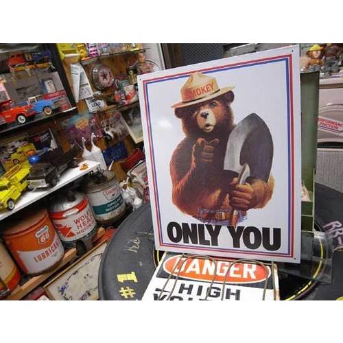 ブリキ看板 Smokey Bear Only You 834 ティンサインプレート ティン