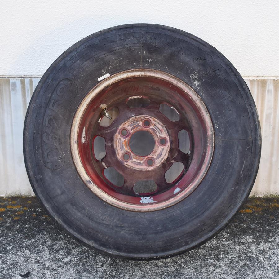タイヤテーブルに最適 NASCARレーシングタイヤ&ホイール GOODYEAR レーシングタイヤ (2) イエローレター / EAGLE NASCAR