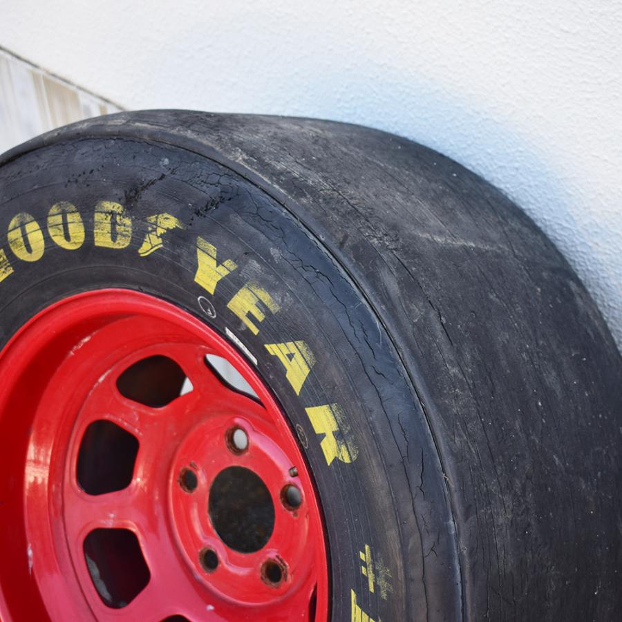 タイヤテーブルに最適 NASCARレーシングタイヤ&ホイール GOODYEAR レーシングタイヤ (2) イエローレター / EAGLE NASCAR