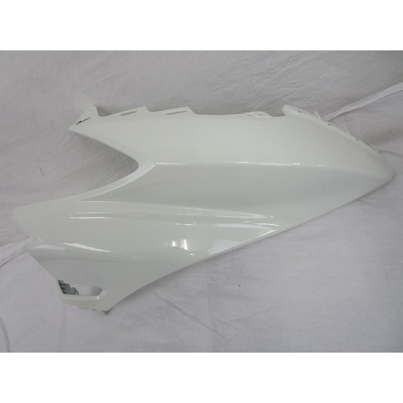 SUZUKI 純正 バーグマン125/Fi 左フロントサイドカウル[ホワイト