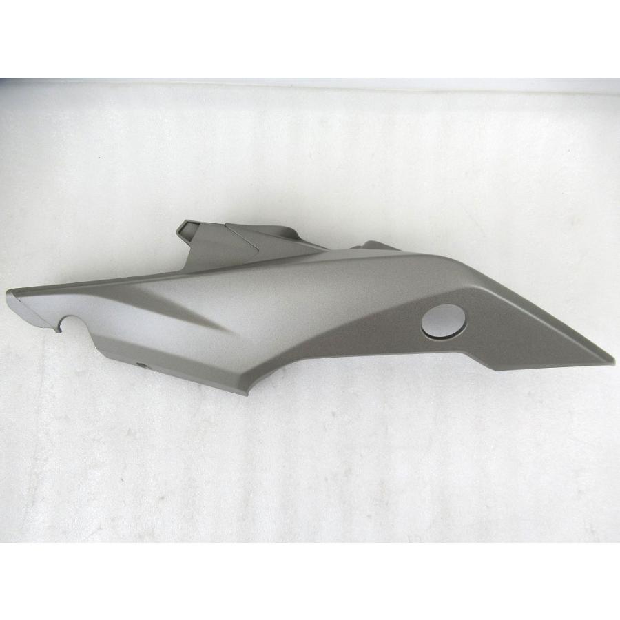 HONDA 純正 CB200X テールカウル 左 [マットシルバー] #77281-K1P