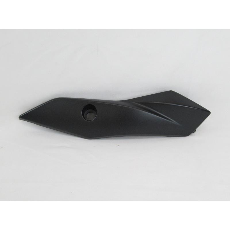 SUZUKI 純正 ジクサー250ネイキッド['20-] 右アンダーカウル [車体色