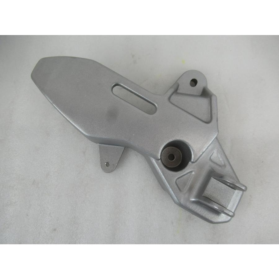 YAMAHA 純正 FZ-X 左ステップブラケット #BCL-F7452-00 : Chopsヤフー