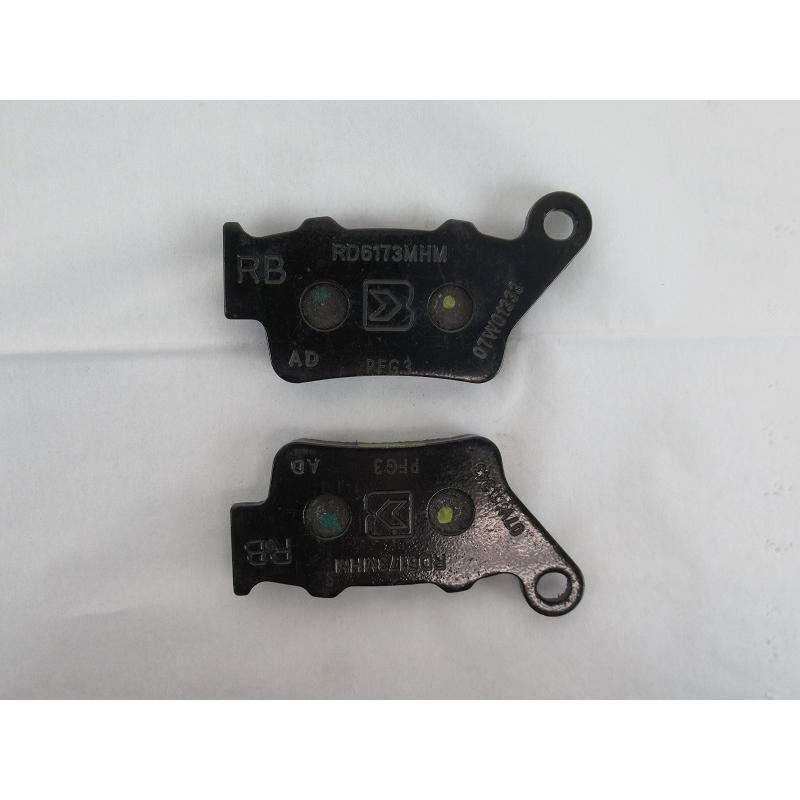 ROYAL ENFIELD 純正 CLASSIC 350/METEOR 350/HUNTER 350/BULLET 350 リアブレーキパッド