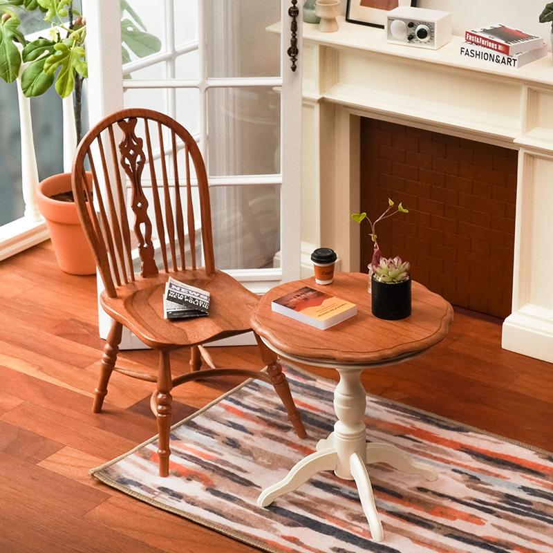 ミニチュア 家具 テーブル 花形 サイドテーブル 茶卓 クルミ/桜材 1/6