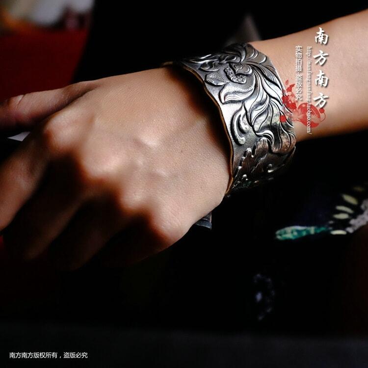 【希少品】 古法伝承純銀アクセサリー手作りレトロ風中国風女性用足銀9999中実誇張ブレスレット心経 【L7022056807】(24619円)