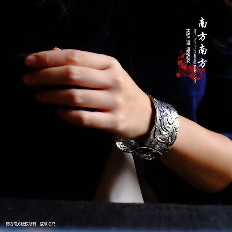 【希少品】 古法伝承純銀アクセサリー手作りレトロ風中国風女性用足銀9999中実誇張ブレスレット心経 【L7022056807】(24619円)