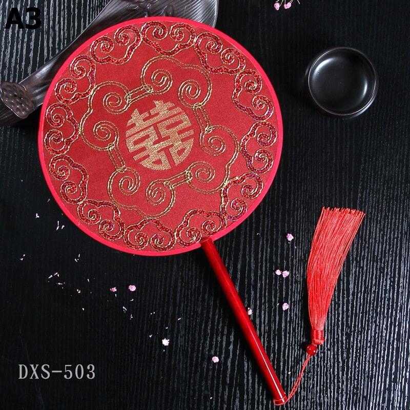 【ペア、美品】赤い刺繍チャイナドレス、アクセサリー&扇子付き 楽天市場】中華服 中華ドレス チャイナ民族衣装 ウエディング