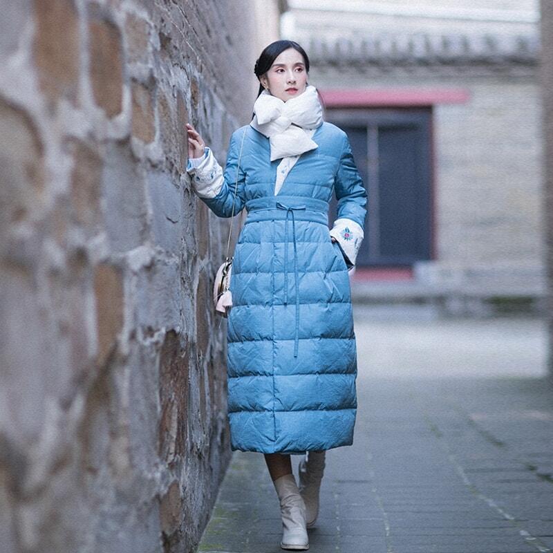 国風刺繍ダウンジャケット女性ロングタイプ年冬ウエスト白アヒル毛保温コート