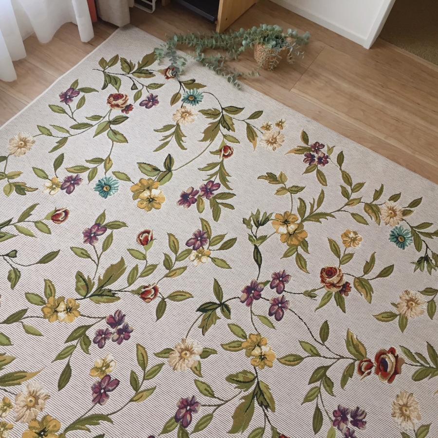 【ベルギー製】230×330六畳タイプ花柄ラグ カーペット クラシックデザイン ベルギー製 カーペット 200×250cm 3畳 アンティーク調 デザインラグ