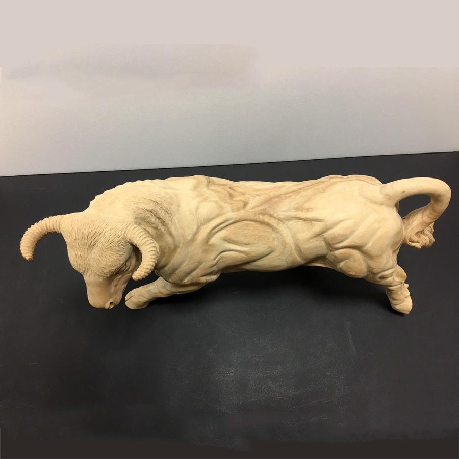 雄牛像 白木仕上げ 高さ約30cm くす一木彫 彫刻 : 仏像・仏具専 雄牛像 白木仕上げ 高さ約30cm くす一木彫 彫刻 : 仏像・仏具専