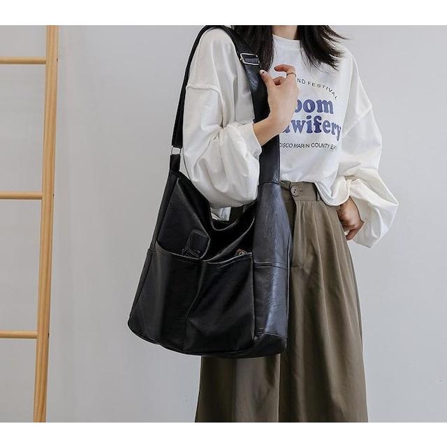 黒いレザーショルダーバッグ ブラック本革ショルダーバッグ30*10*24cm 楽天市場】本革 ショルダーバッグ 斜めがけ ダブルジッパー