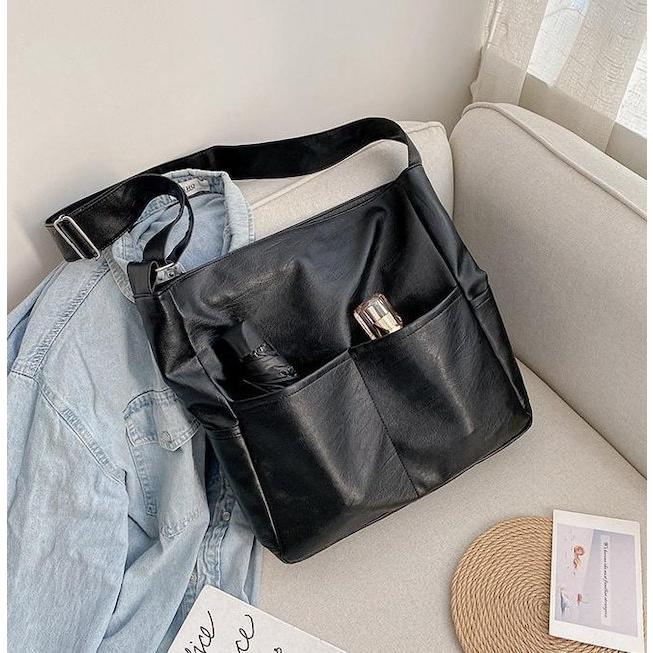 【大容量】　土屋鞄　ショルダーバッグ　レザー　保存袋付き　斜めがけ 在庫限りの特選SALE】ショルダーバッグ 大容量 斜めがけ バッグ TIDY