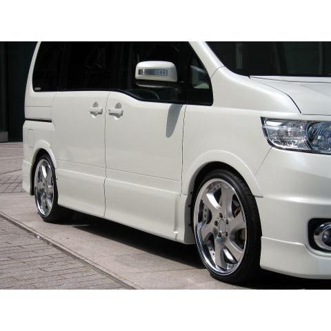C25セレナ　オ—バー フェンダー セレナ ハイウェイスター C25 前期 オーバーフェンダー＋α