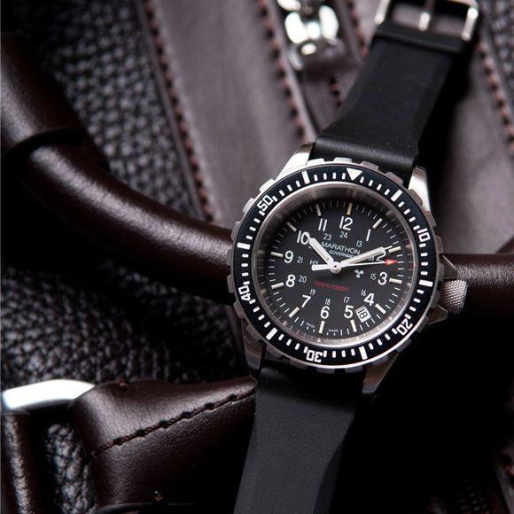 腕時計 MARATHON TSARDivers Quartz 300M マラソン ティーサー 腕時計 MARATHON TSARDivers Quartz 300M マラソン ティーサー