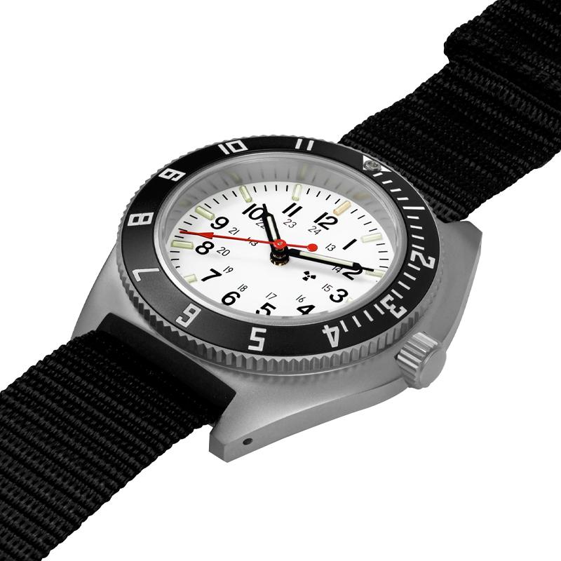 腕時計 ミリタリーウォッチ MARATHON STEEL NAVIGATOR Date スチールナビゲーター 【ノーデイト】 WW194001SS-0501 ARCTIC EDITION TYPE II - Pilot's Quartzの画像