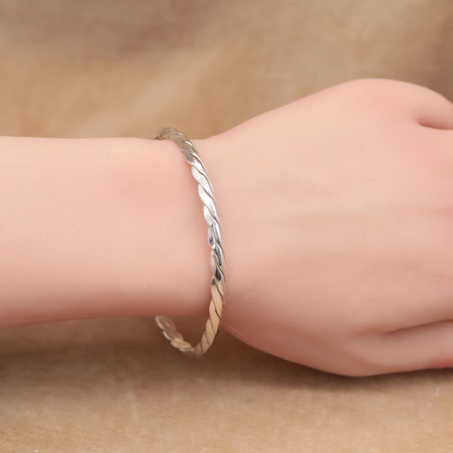 TIFFANY&Co.（ティファニー） ツイスト バングル TIFFANY&Co. Ttwist