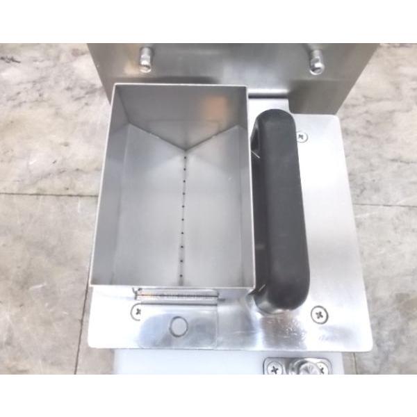 中古厨房 不二精機 マルチ製麺機 MLT ミキサー 220×460×530 中古厨房 不二精機 マルチ製麺機 MLT ミキサー 220×460×530