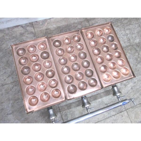 LPガス 銅板たこ焼き器 585×470×190 18穴3連 中古厨房/23K2601Z LPガス 銅板たこ焼き器 585×470×190 18穴3連 中古厨房/23K2601Z