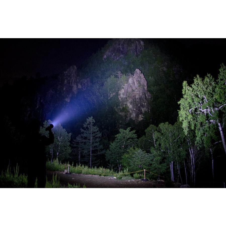 GENTOS アルティレックス UT-618R ハイスペックモデル 明るさ13000ルーメン AC充電式 チップタイプLED 4灯搭載 | GENTOS | 01