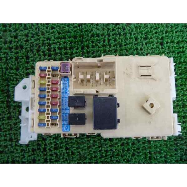 ☆(430467)平成17年 ワゴンR MH21S 室内ヒューズボックス : 中古