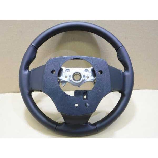 ☆(6676)平成29年 ヴォクシー ZWR80W 純正ハンドル 【参考品番】45100 