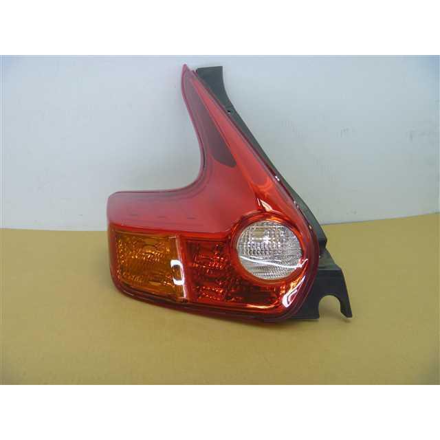 ジューク テールランプ